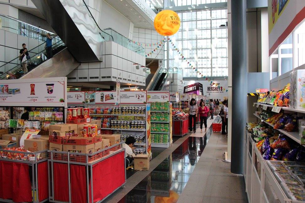 还有刺激的零食自助活动,仅需10新币,能带走的都是你的!